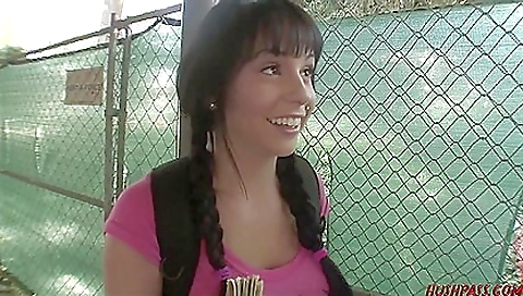 Hawt babe is a sexy and bully likes to fuck