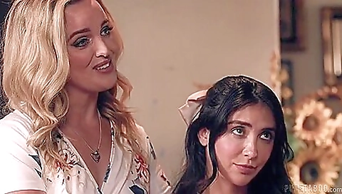 Sexy young hora vincoril irinat newbie