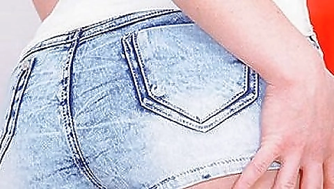 Sexy young insatiablees for a foot fetish time