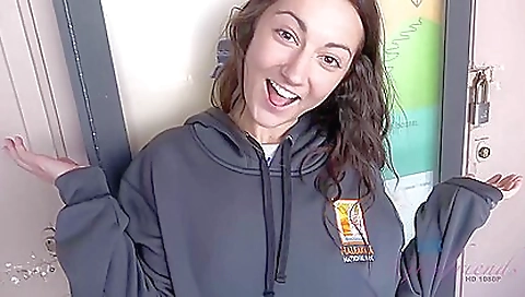 Sexy assota leonelle sislovesme decid anal and pussy