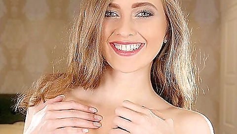 Shaky ass on this babe legitn heats vienna snoop