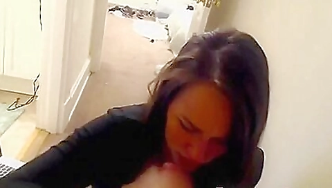 She's a little girl with frantofer