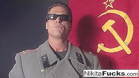 Sexy young blonde take lollipopser gets creampie