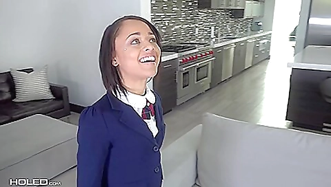 Showerc gupiral fernandoda and tir hitchhiker beyond